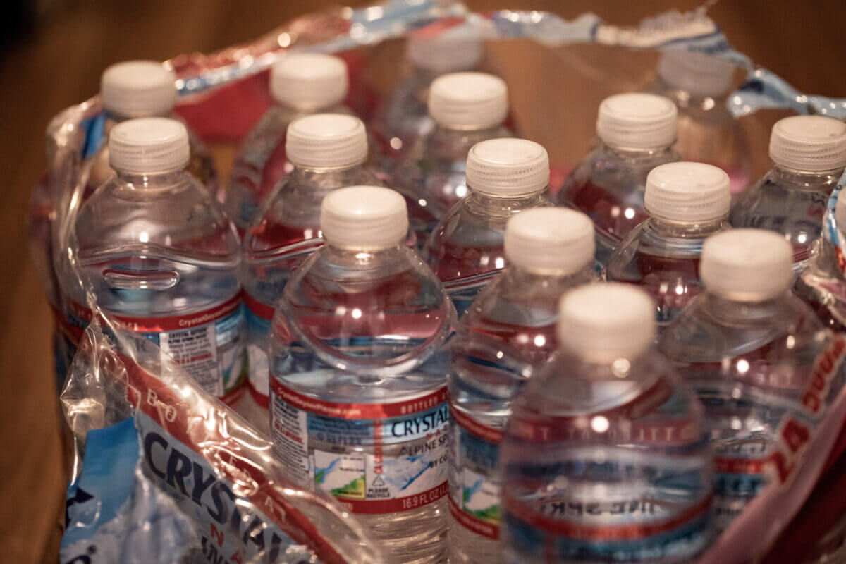 避難所へもっていける飲料水の画像